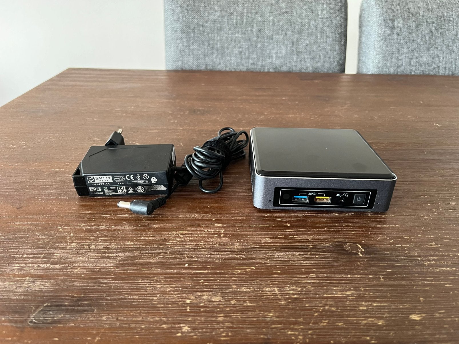 Intel NUC7i3BNK | i3-7100U | 4GB DDR4 | 128GB SSD | Win11, Computers en Software, Ophalen of Verzenden, Gebruikt
