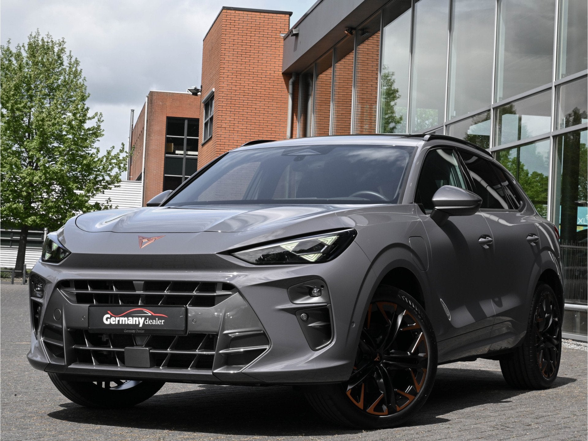 CUPRA Terramar 1.5 TSI e-Hybrid 272PK VZ Performance 100kmE, Auto's, Dealer onderhouden, 4 cilinders, Met garantie (alle), Hybride Elektrisch/Benzine
