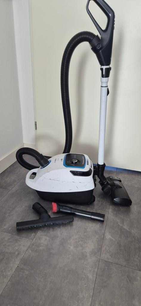 Bosch Stofzuiger serie 6 ProSilence, Witgoed en Apparatuur, Stofzuigers, Gebruikt, Inclusief accessoires, Bosch, Sledestofzuiger