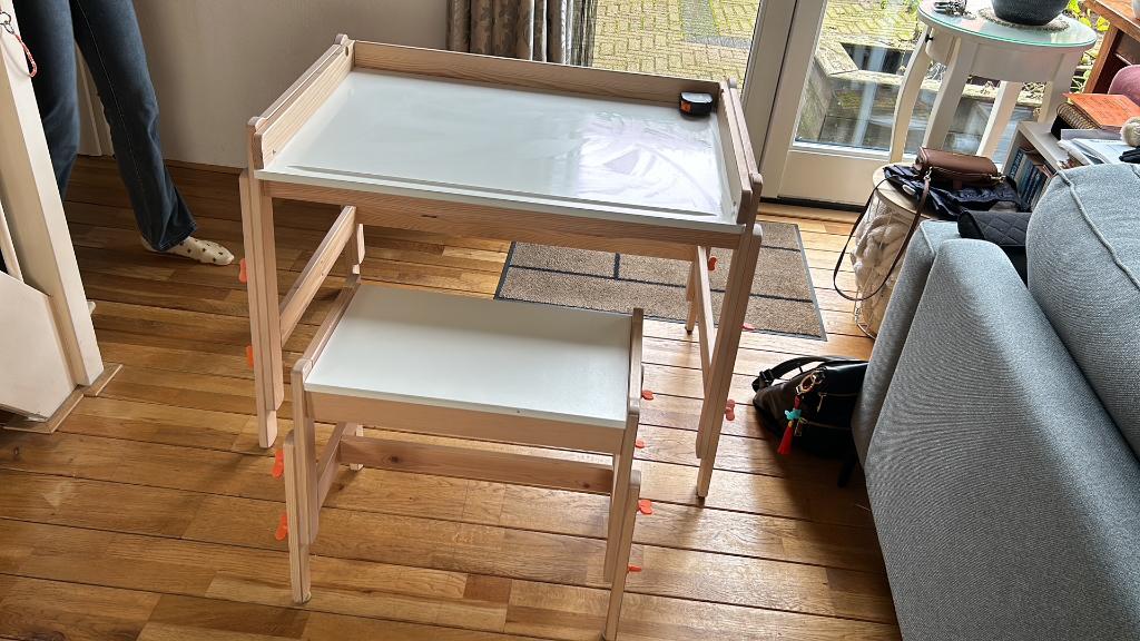 Mee groei bureau voor kinderen van ikea, Huis en Inrichting, Bureaus, Gebruikt, Kinderbureau, IKEA, Scandinavisch, Hout, Wit, Demontabel