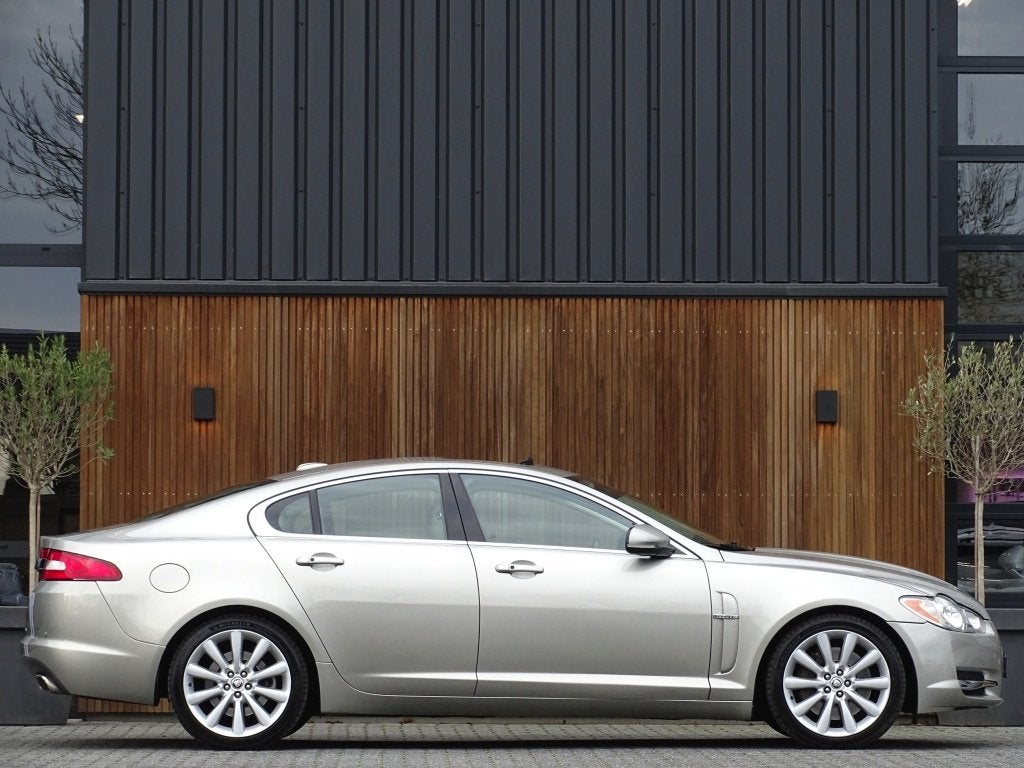 Jaguar XF 5.0 V8 385PK automaat / Portfolio / LED *NAP*, Automaat, Euro 5, 1734 kg, Beige