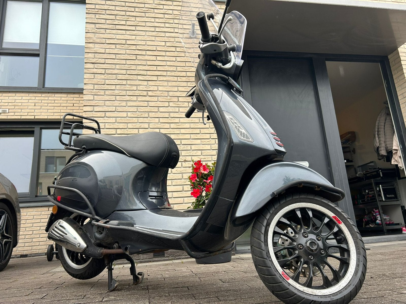 Vespa Sprint, Ophalen, Zo goed als nieuw, Benzine
