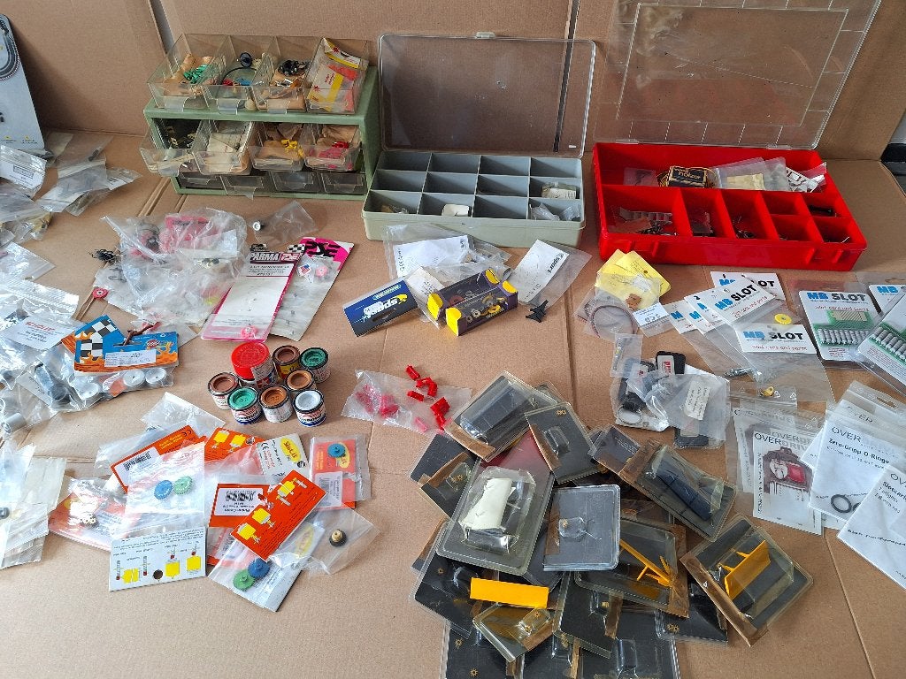 slotrace accessoires meer dan 1000 stuks nieuw en gebruikt, Kinderen en Baby's, Speelgoed | Racebanen, Racebaan, Nieuw, Elektrisch