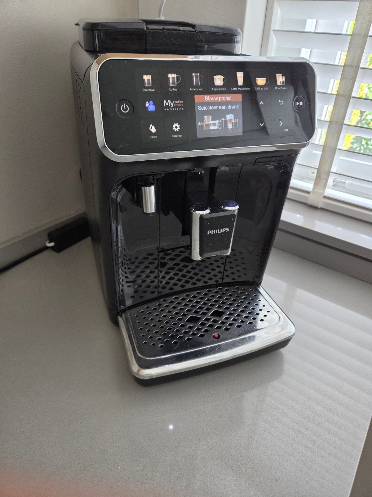 Philips Lattego 5400 serie EP5441/50 - Voor onderdelen, Witgoed en Apparatuur, Gebruikt, Koffiemachine, Afneembaar waterreservoir