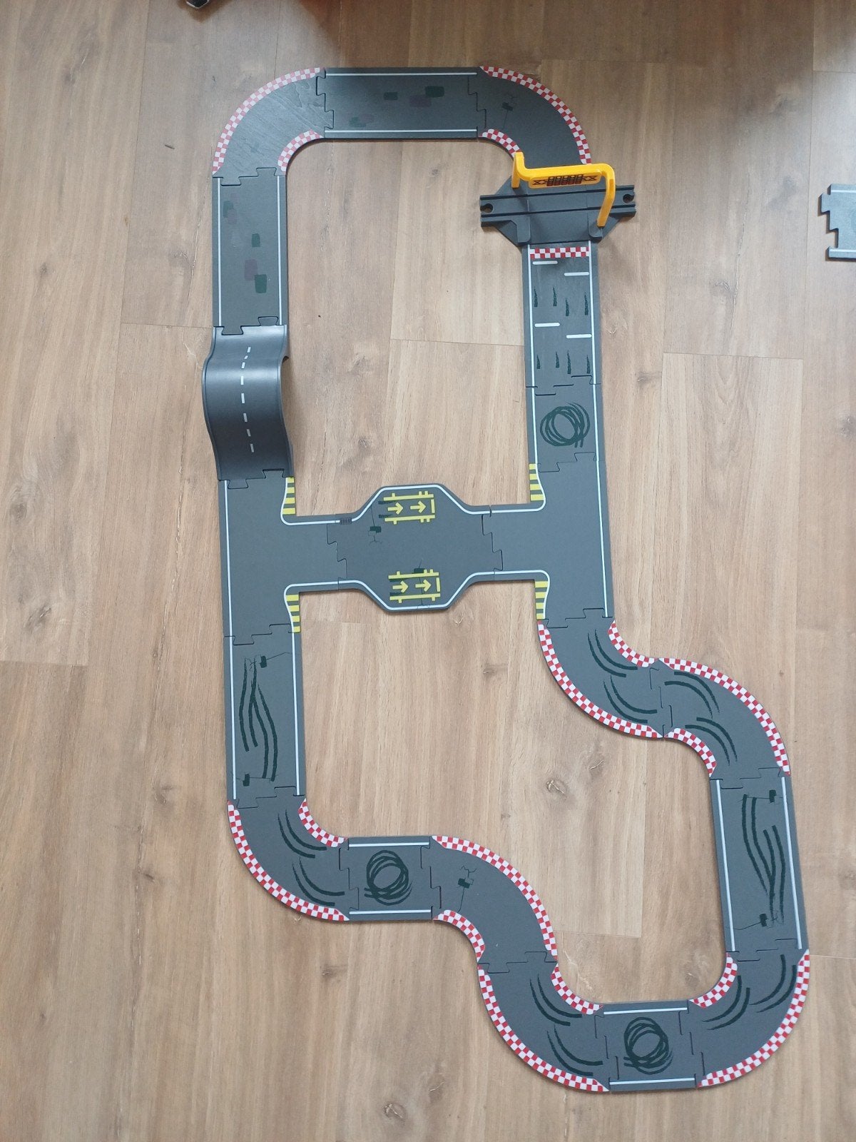 Playtive racebaan, Racebaan, Zelf te bouwen, Zo goed als nieuw, Handmatig