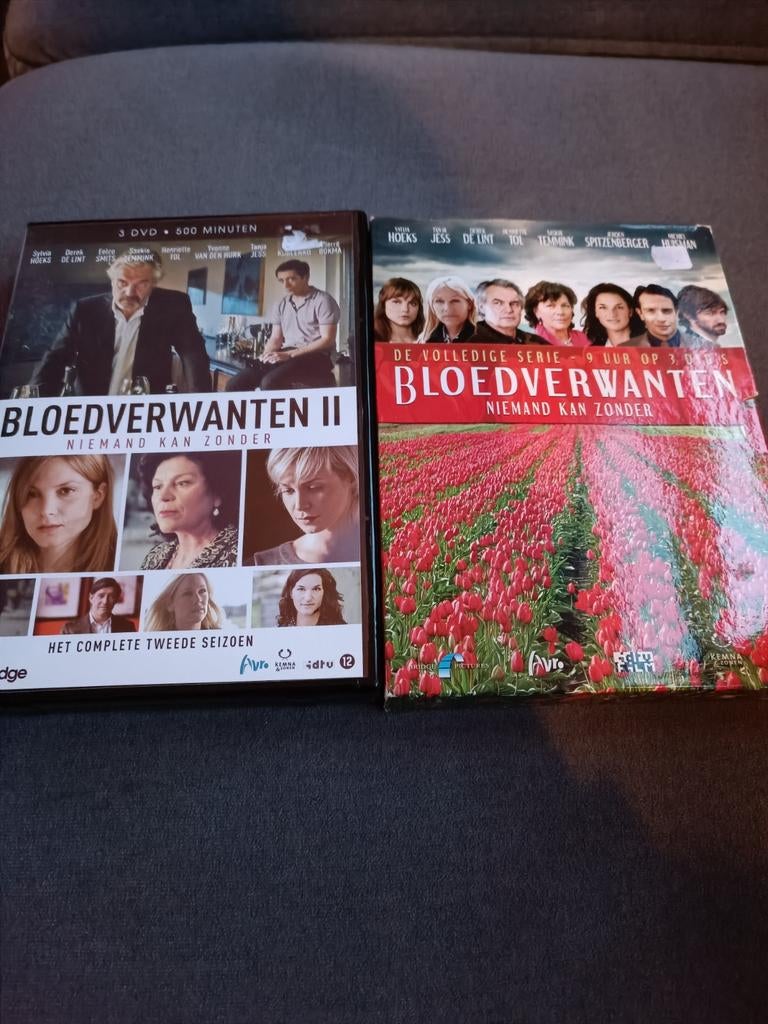 Bloedverwanten seizoen 1 & 2 - dvd, Vanaf 12 jaar, Ophalen of Verzenden, Zo goed als nieuw, Komedie