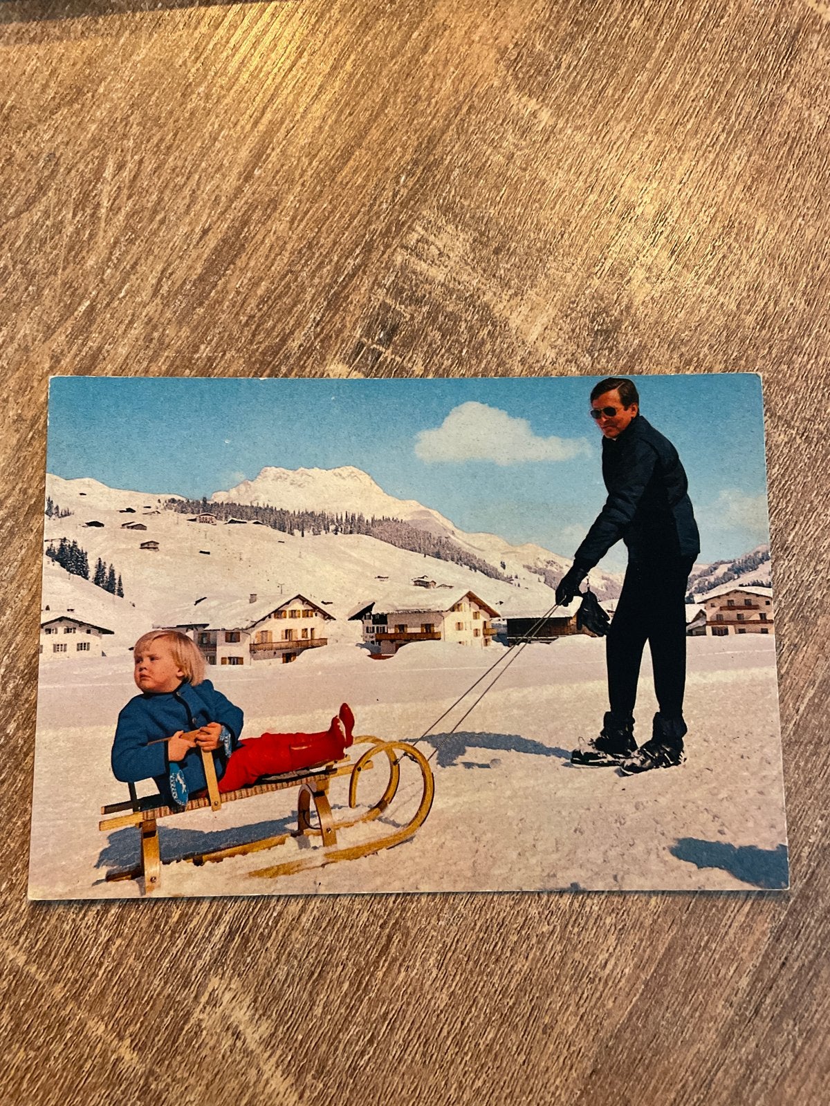 Z.K.H. Prins Claus met Prins Willem-Alexander, Lech 1970, Ophalen of Verzenden, 1960 tot 1980, Ongelopen, Sterren en Beroemdheden
