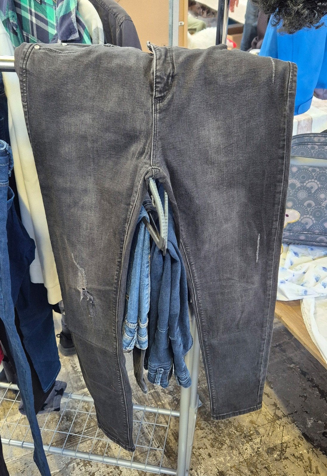 Clockhouse Super Skinny Leg Jeans - Maat 42 Short, Zwart, Ophalen of Verzenden, Clockhouse, W33 - W36 (confectie 42/44)