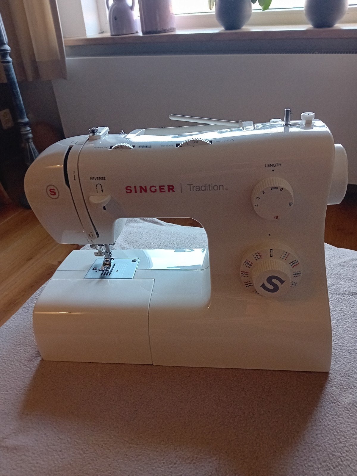Singer Tradition 2282 Naaimachine - Zo goed als nieuw, Ophalen of Verzenden, Zo goed als nieuw, Naaimachine, Singer