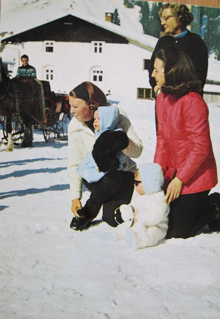 Juliana - Beatrix - Margriet op wintersport in Lech - 1969, Verzenden, 1960 tot 1980, Ongelopen, Overige thema's