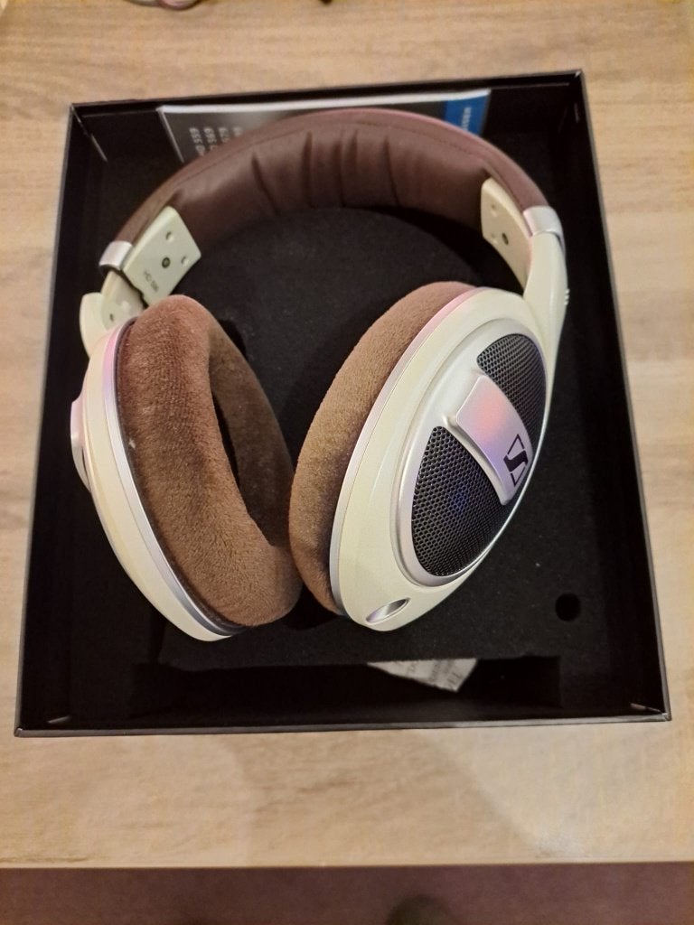 Sennheiser HD 599 Over-Ear Koptelefoon – Bruin/Beige (Ivory), Audio, Tv en Foto, Bruin, Sennheiser, Ophalen of Verzenden, Zo goed als nieuw