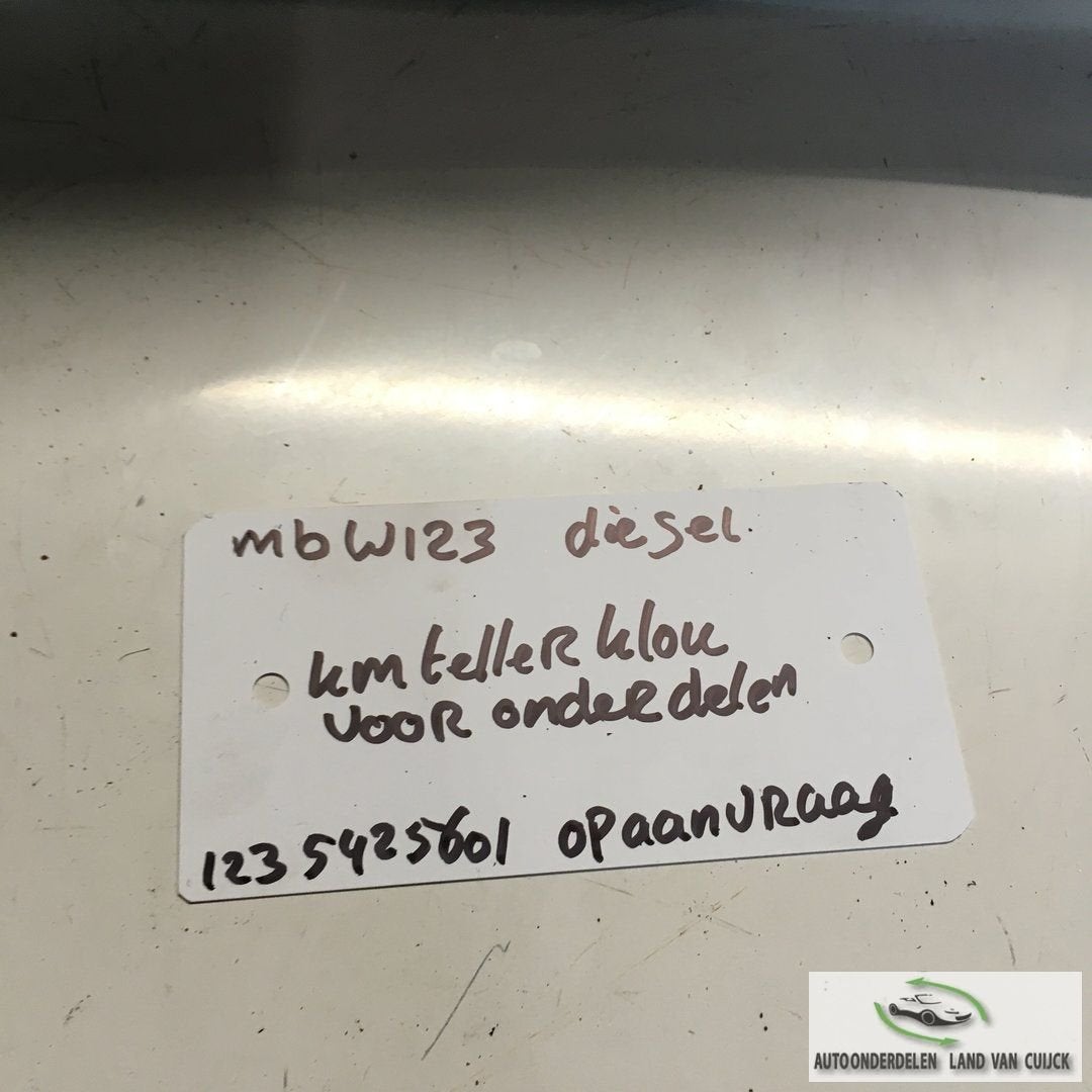 Mercedes W123    Km Tellerklok 123 542 5601 voor onderdelen, Auto-onderdelen, Gebruikt, -, -, Ophalen of Verzenden