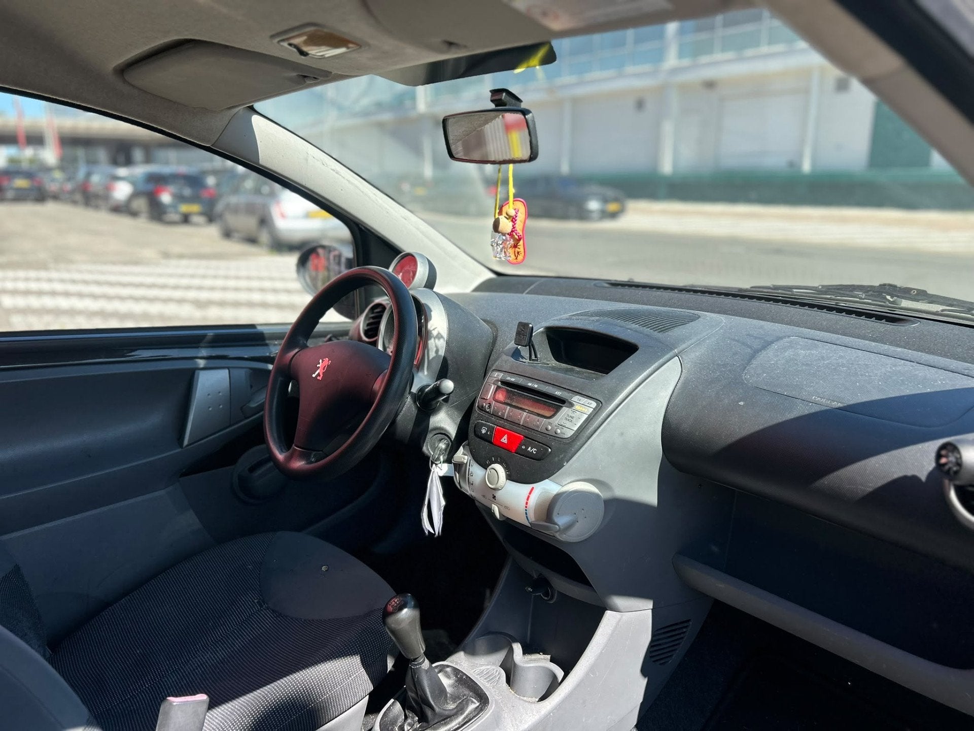 Peugeot 107 1.0-12V XS | Airco | Inruilkoopje | APK TOT 05-0, Voorwielaandrijving, Elektrische ramen, Gebruikt, 4 stoelen