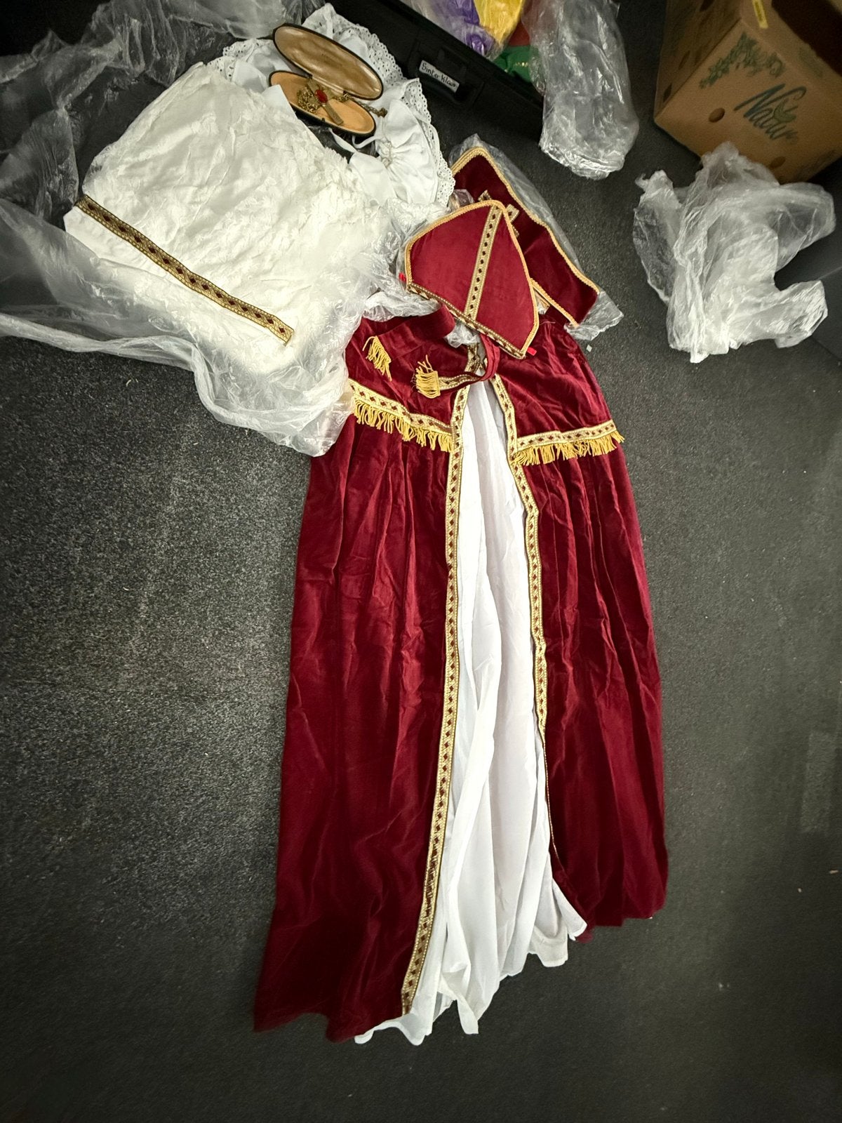 Sinterklaas Kostuum Compleet - Maat 56, Hobby en Vrije tijd, ., Pak of Jurk, Ophalen of Verzenden, Zo goed als nieuw