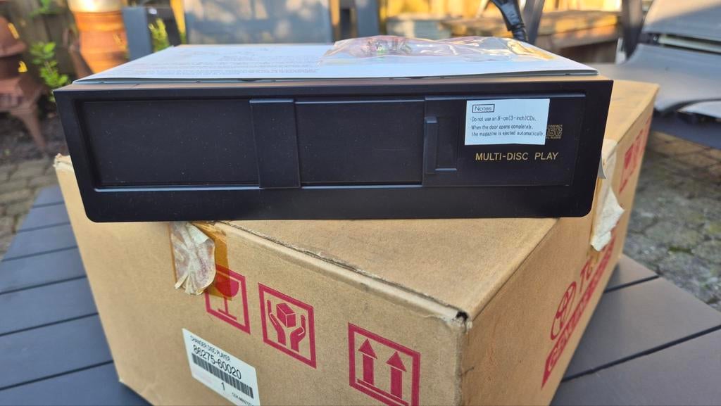 Toyota Landcruiser cd wisselaar KDJ120/125 86275-60020 Nieuw, Ophalen, Nieuw, Toyota