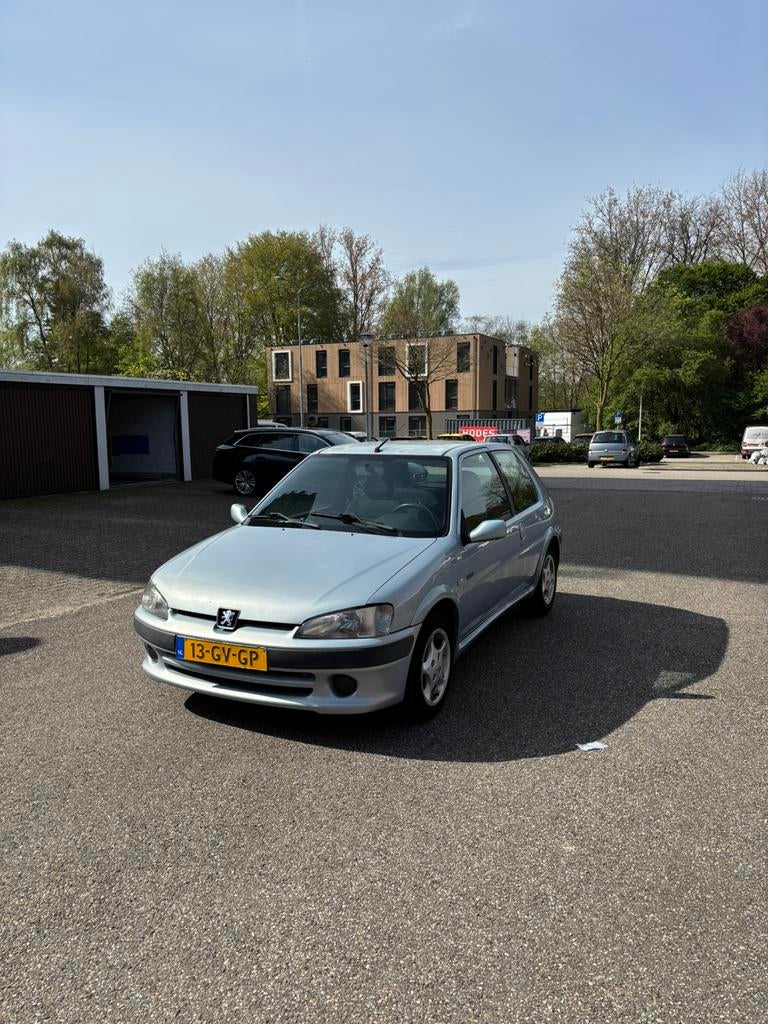 Peugeot 106 1.4 Sport, Auto's, Voorwielaandrijving, Zwart, 4 cilinders, 400 kg