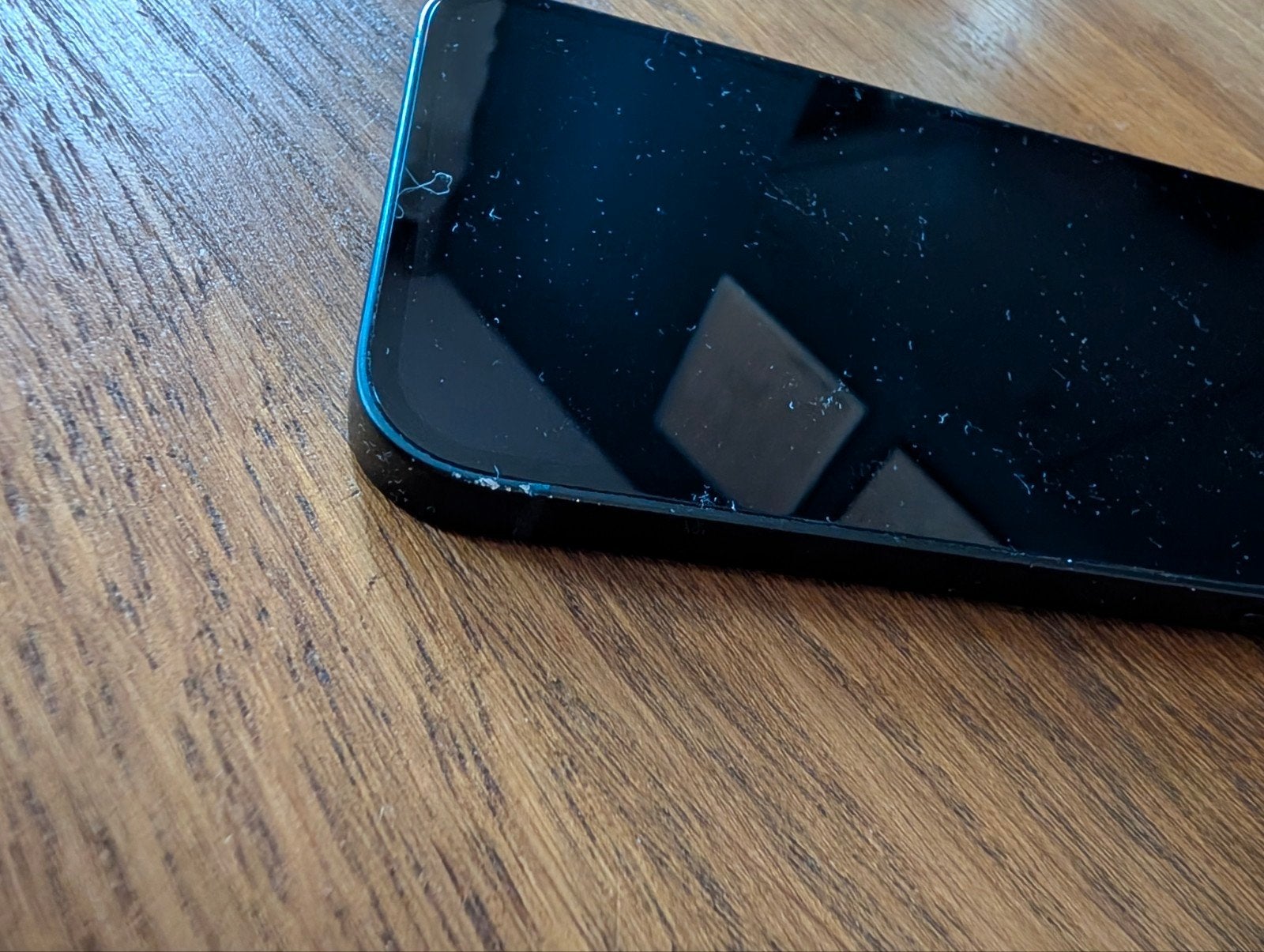 Foto 9 van iPhone 13 128GB Blauw met Apple Watch Series 3