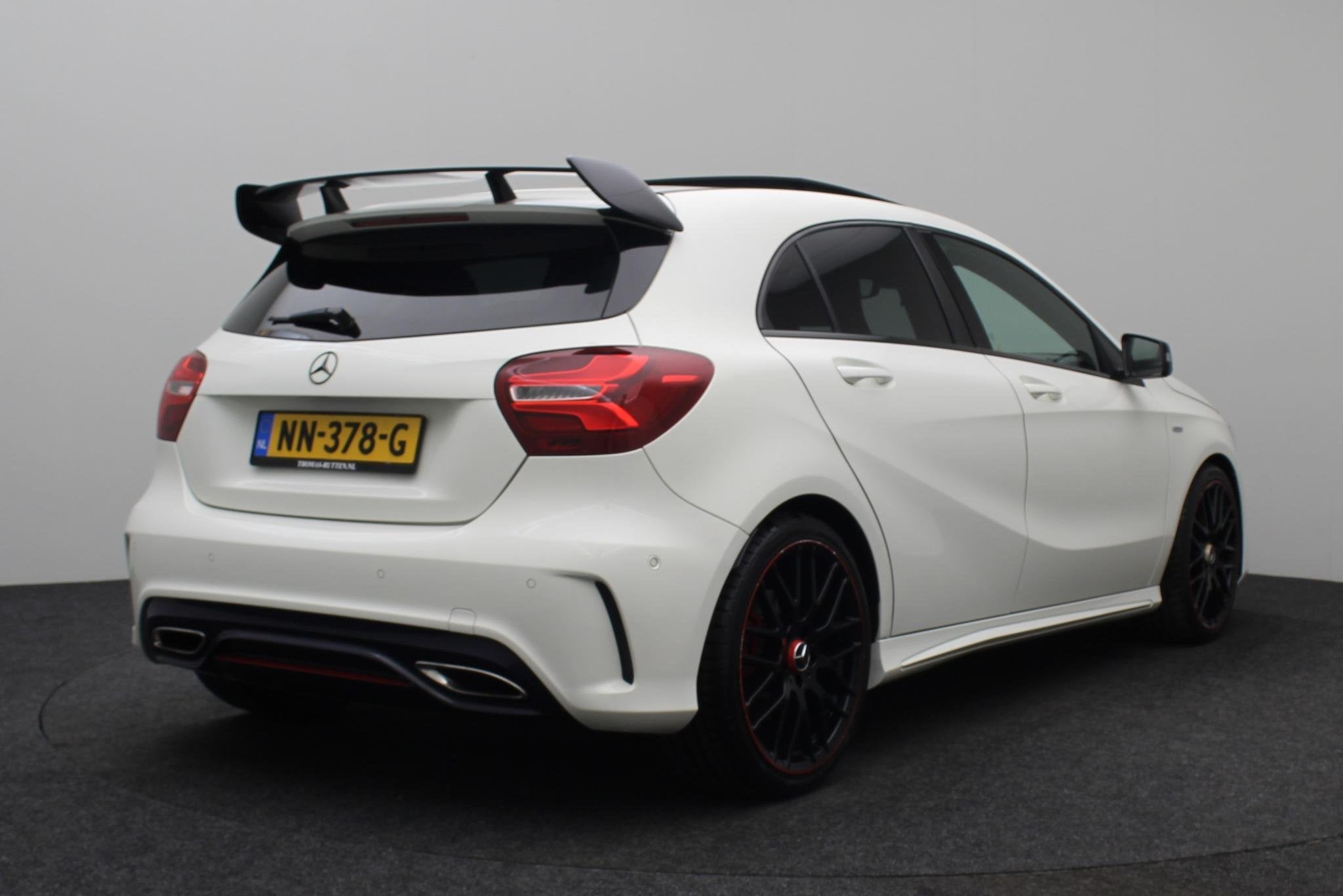Mercedes-Benz A-klasse 250 Sport Prestige A250 2016 | Naviga, Auto's, Gebruikt, Euro 6, 4 cilinders, Wit