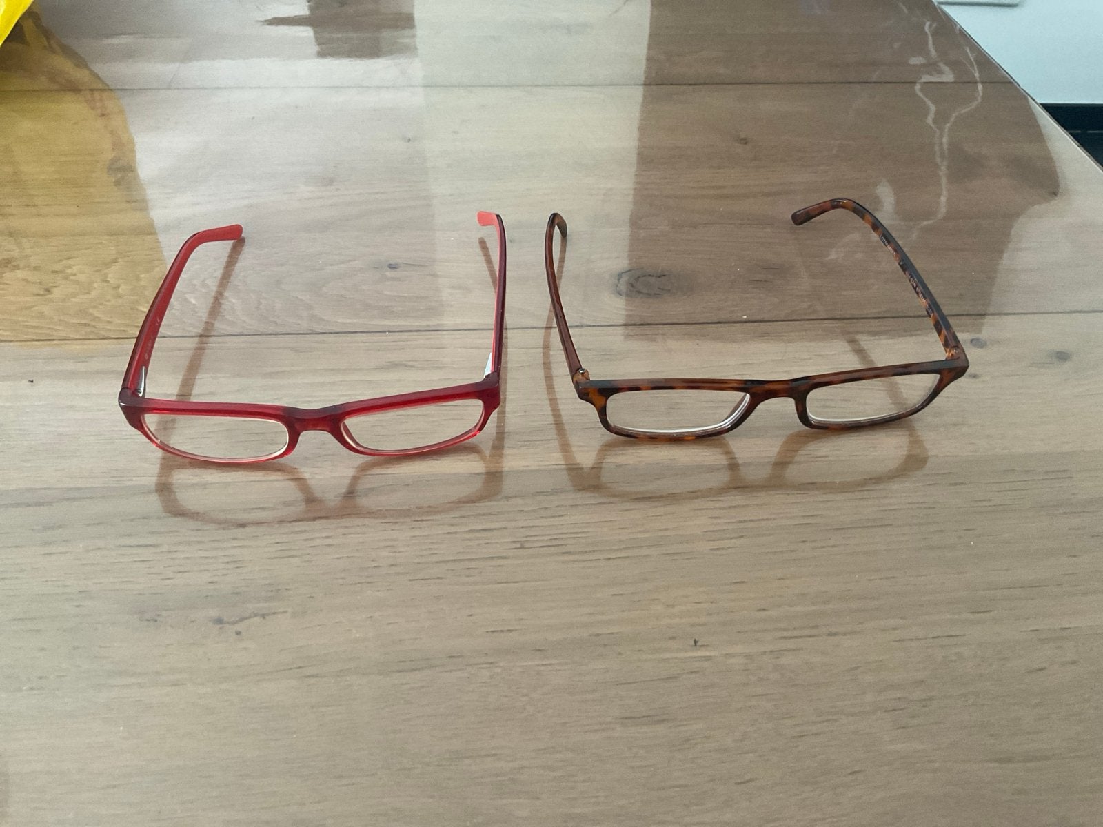 Set van 2 leesbrillen: rood en bruin montuur, Gebruikt, Leesbril, Rood, Ophalen