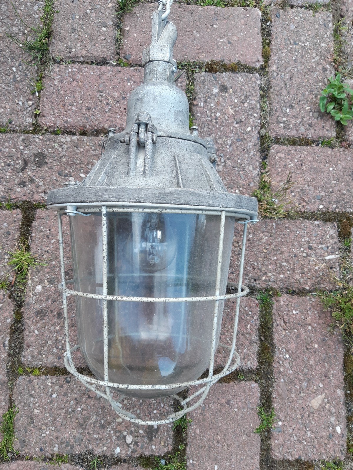 industriele hanglamp, Ophalen