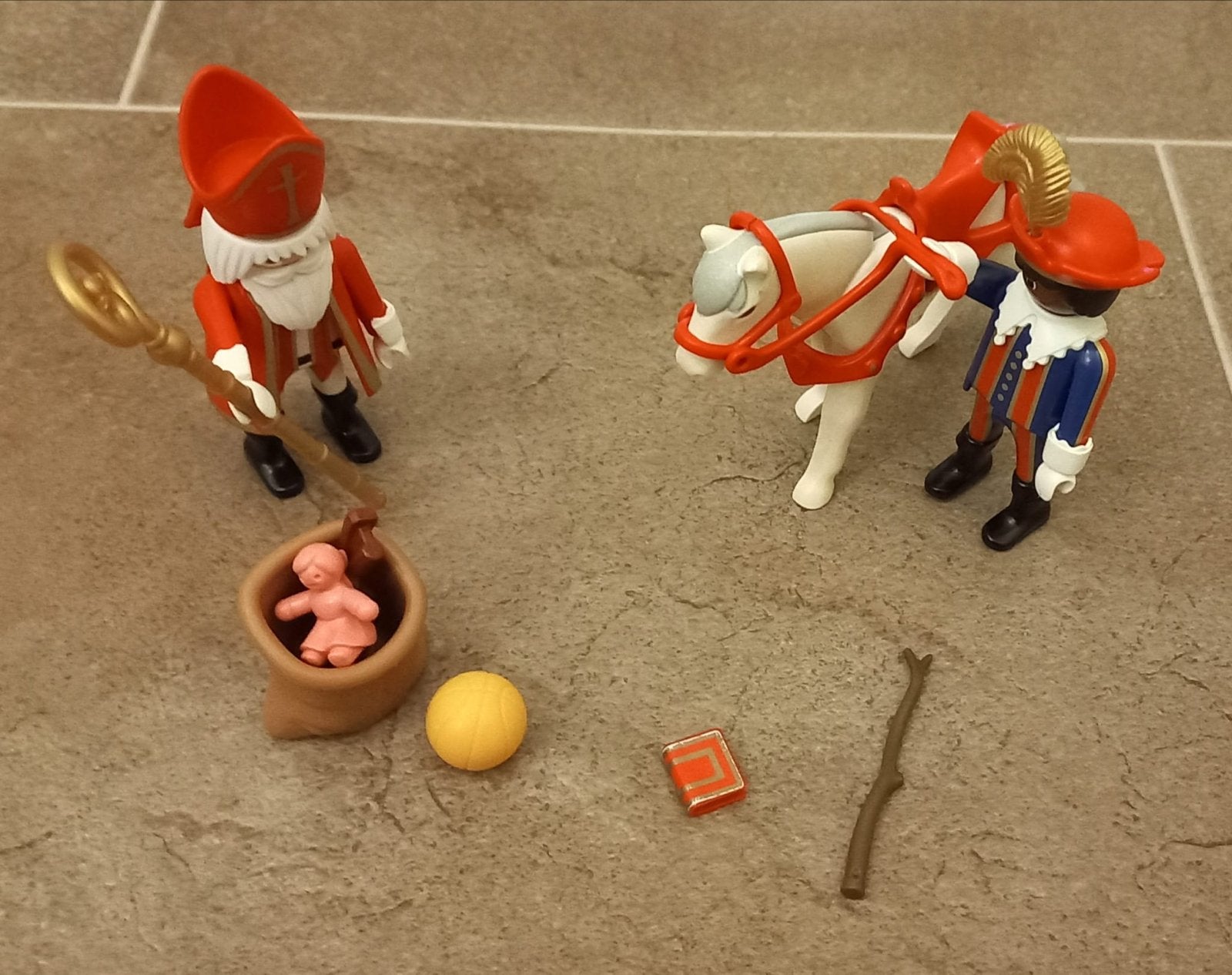 Playmobil Sinterklaas en Piet met paard en accessoires, Verzenden, Zo goed als nieuw, Jongen of Meisje