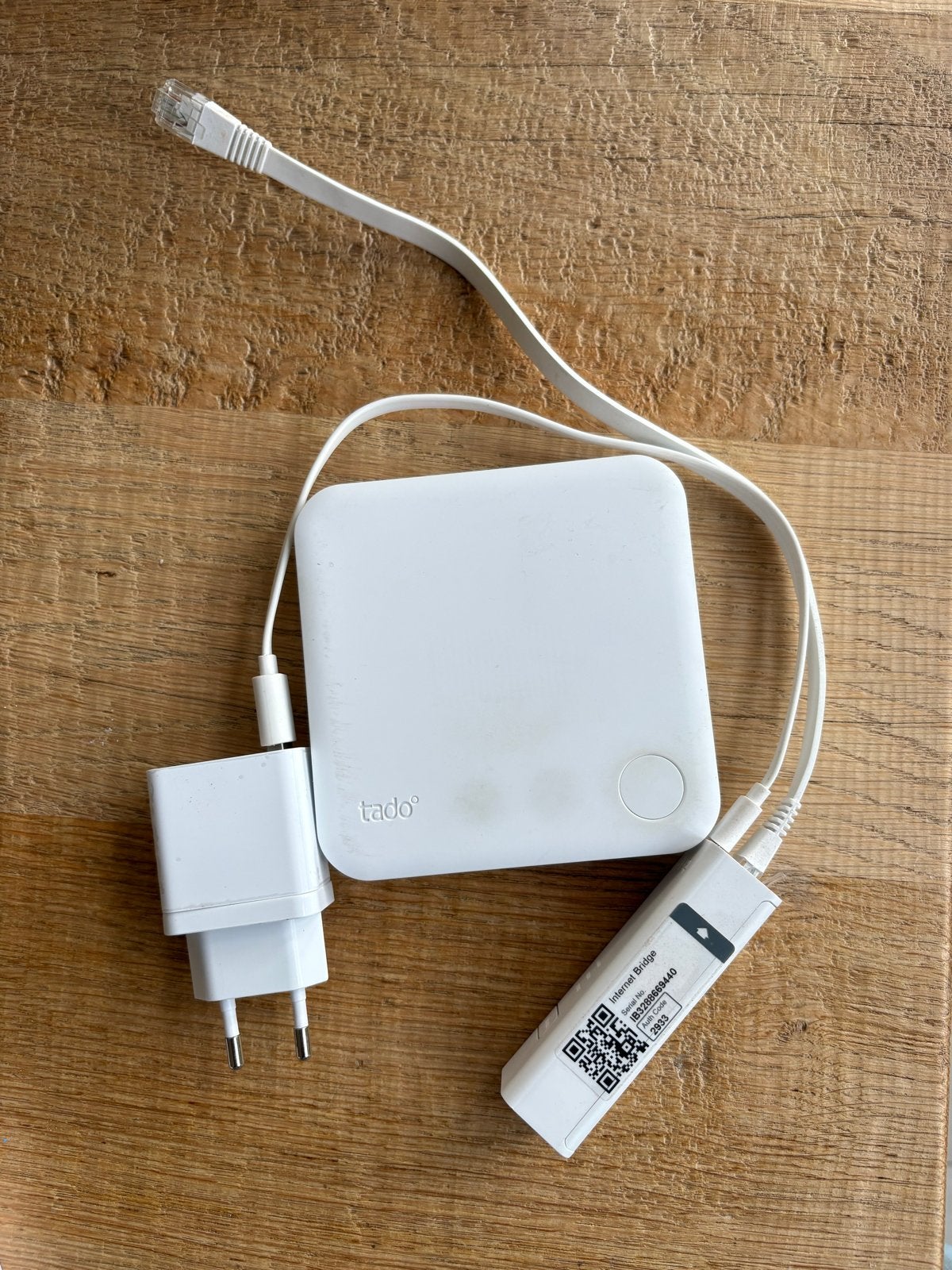 Tado thermostaat + bridge, Doe-het-zelf en Verbouw, Verwarming en Radiatoren, Ophalen of Verzenden