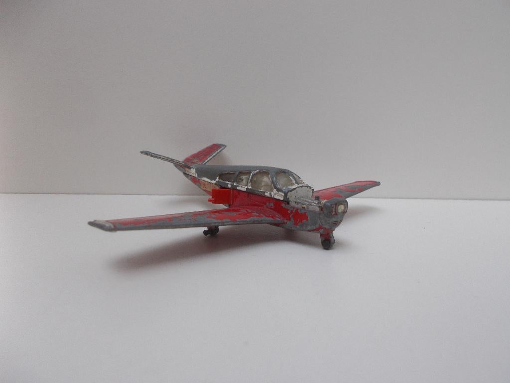 0886 Beechcraft S35 Bonanza Dinky Toys Meccano No 710, Ophalen of Verzenden, Gebruikt, Overige typen, Dinky Toys