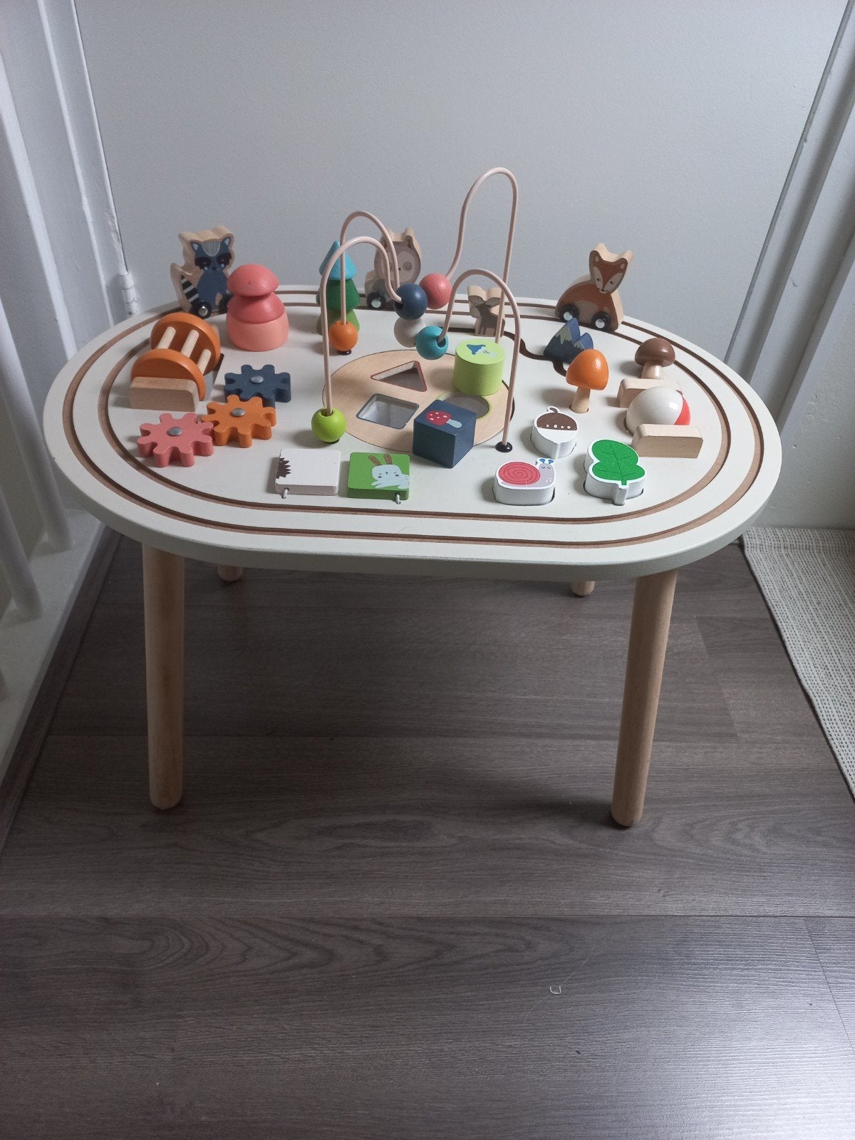 Mooie houten speeltafel, Ophalen of Verzenden, Zo goed als nieuw