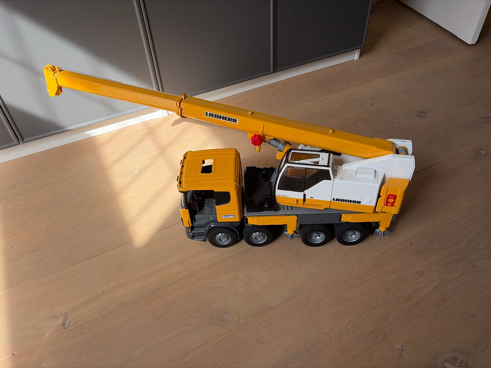Bruder Liebherr Kraanwagen Speelgoed, Ophalen, Zo goed als nieuw