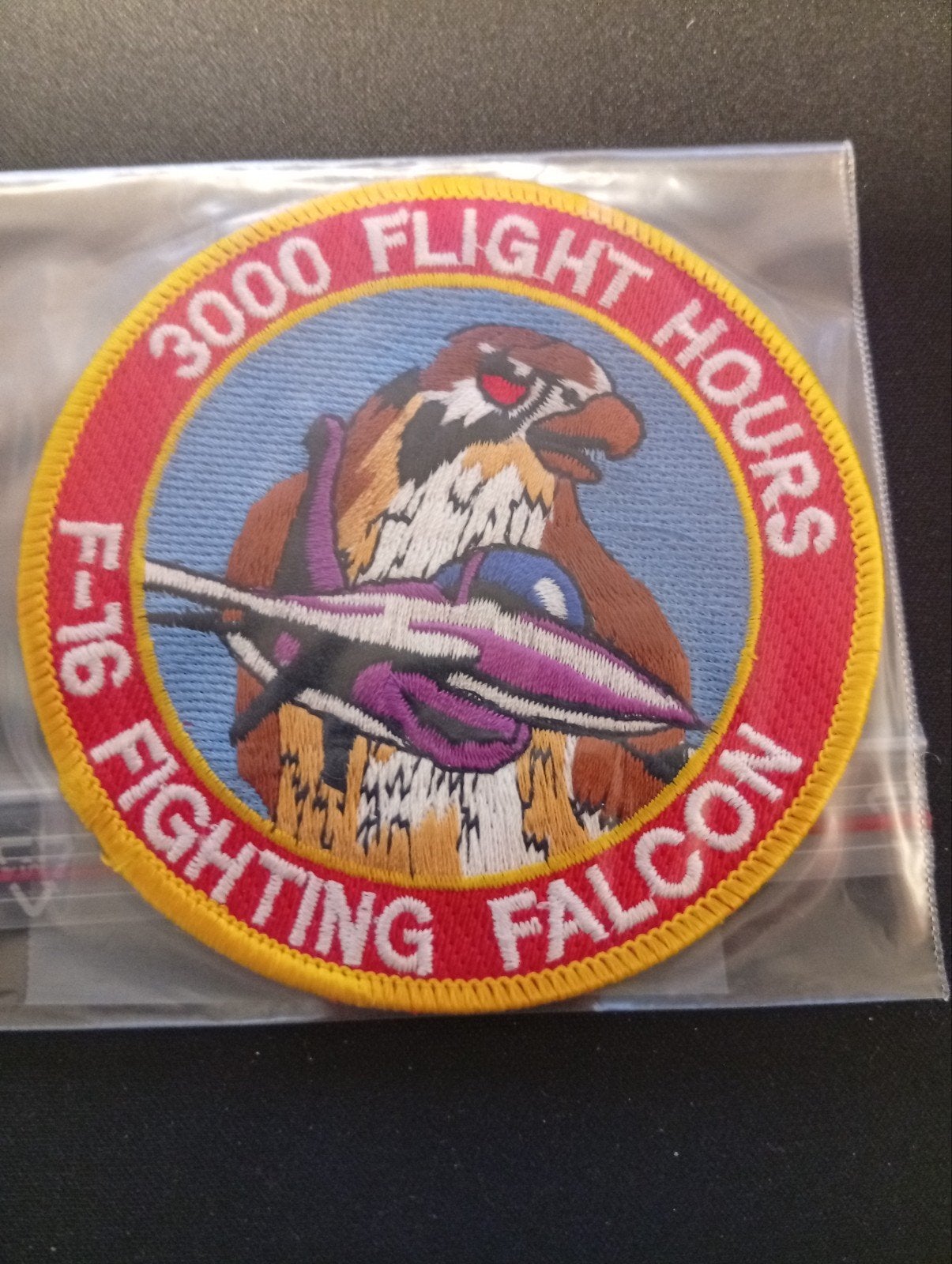 patch 3000 flight hours f-16 fighting Falcon, Verzamelen, Ophalen of Verzenden, Zo goed als nieuw, Patch, Badge of Embleem
