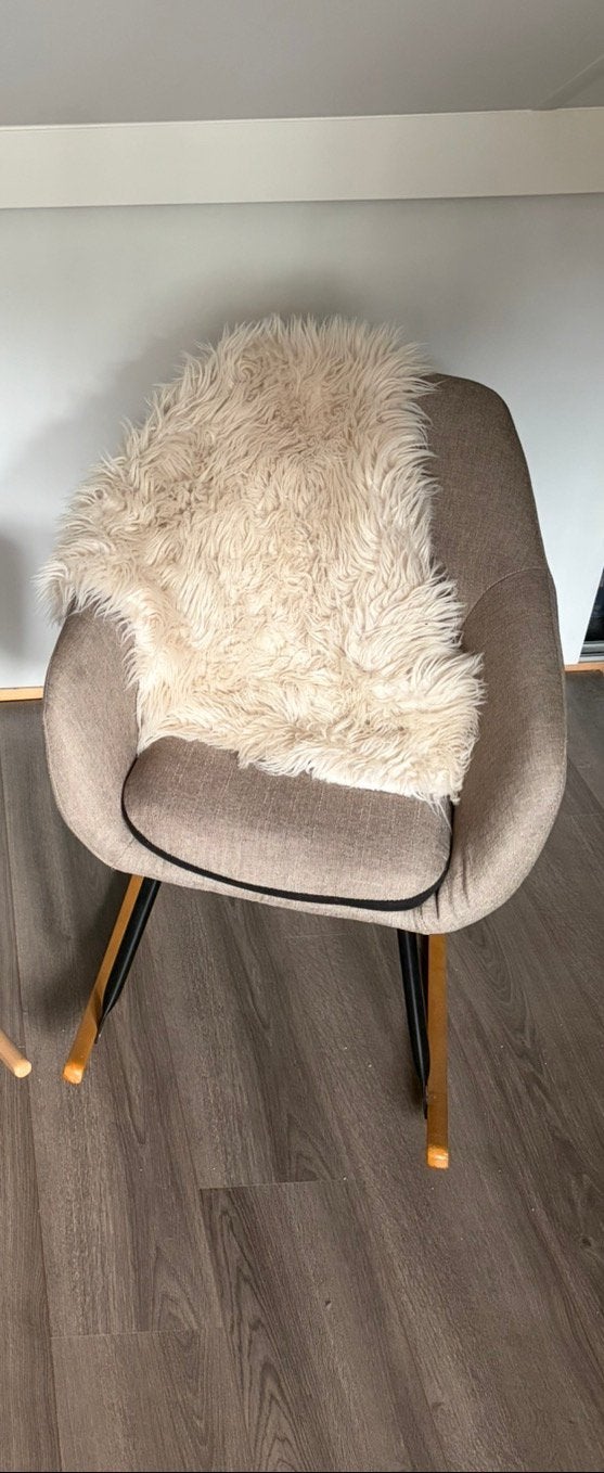Schommelstoel beige, Ophalen, Zo goed als nieuw, Stoel(en)