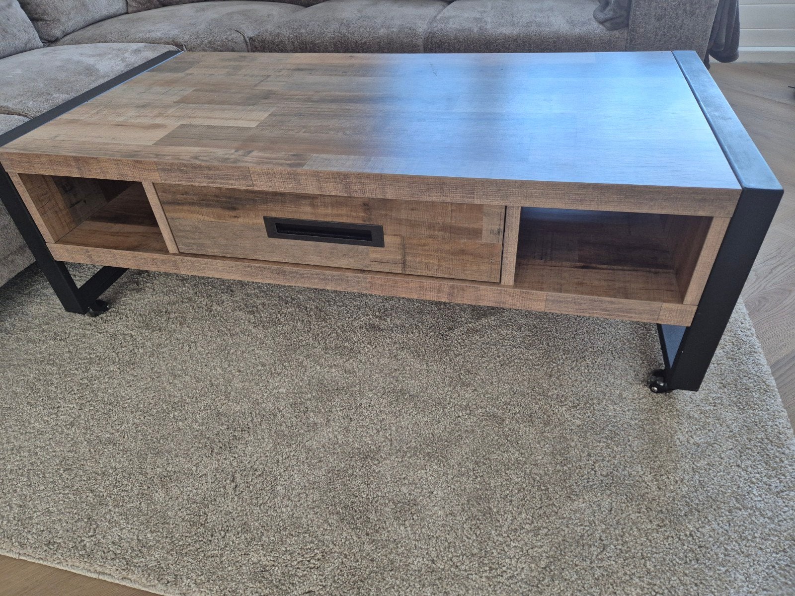 Industriële salontafel met lade en opbergvakken, Huis en Inrichting, Gebruikt, 100 tot 150 cm, 50 tot 100 cm, Industrieel