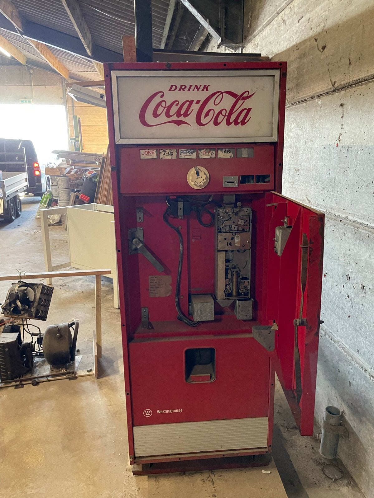 Westinghouse WC 78 Coca Cola automaat, Ophalen, Gebruikt