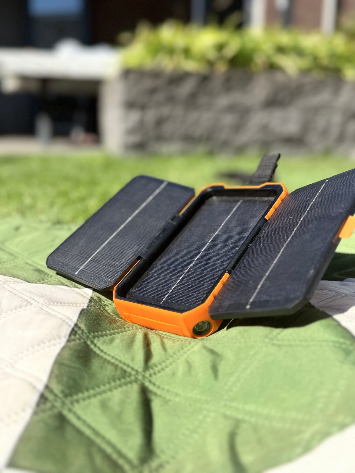 Xtorm Rugged Solar Powerbank 10.000 mAh, Ophalen of Verzenden, Gebruikt
