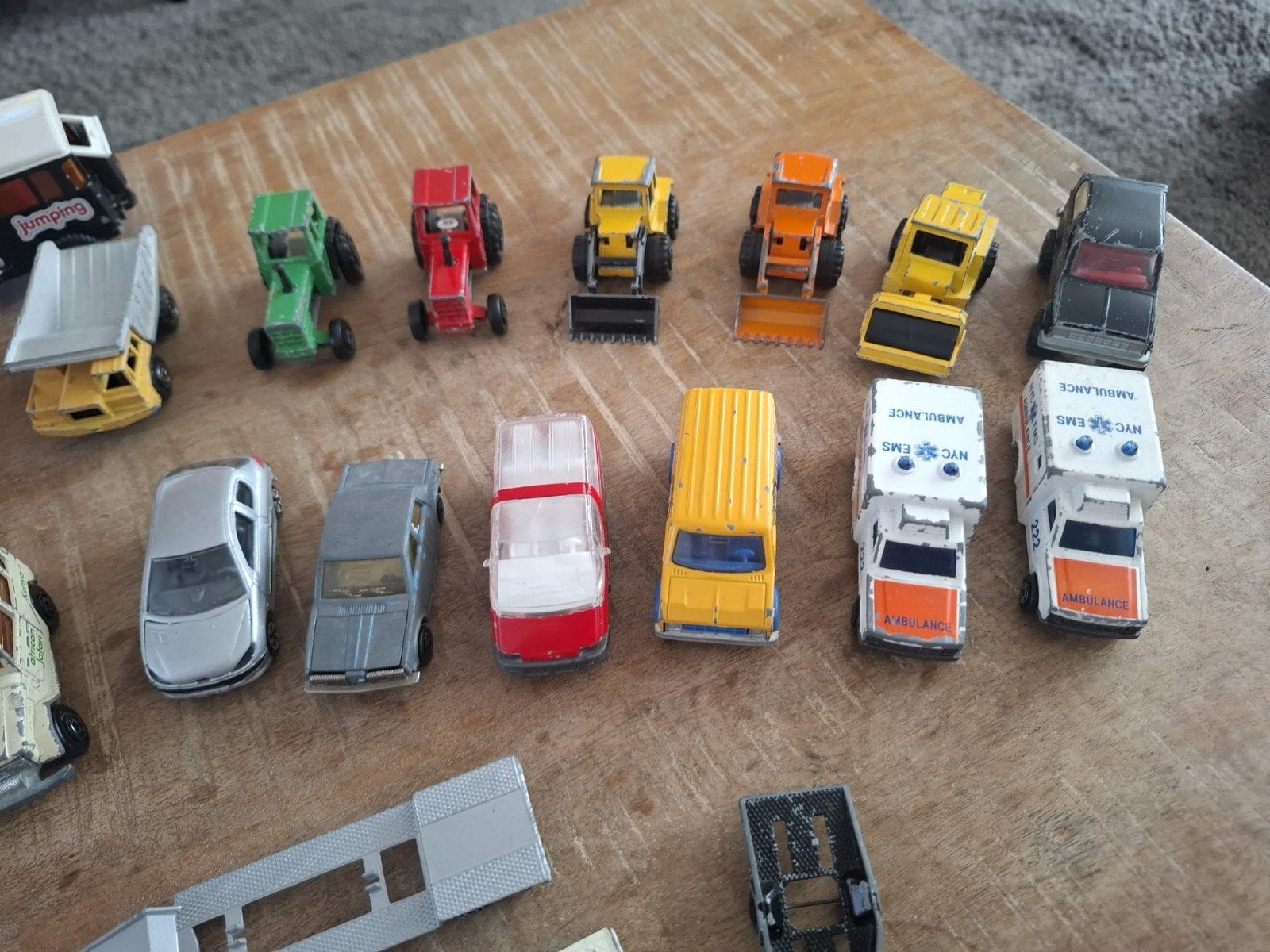 Majorette modelauto's en trailers (22 auto's, 4 trailers), Verzenden, Gebruikt