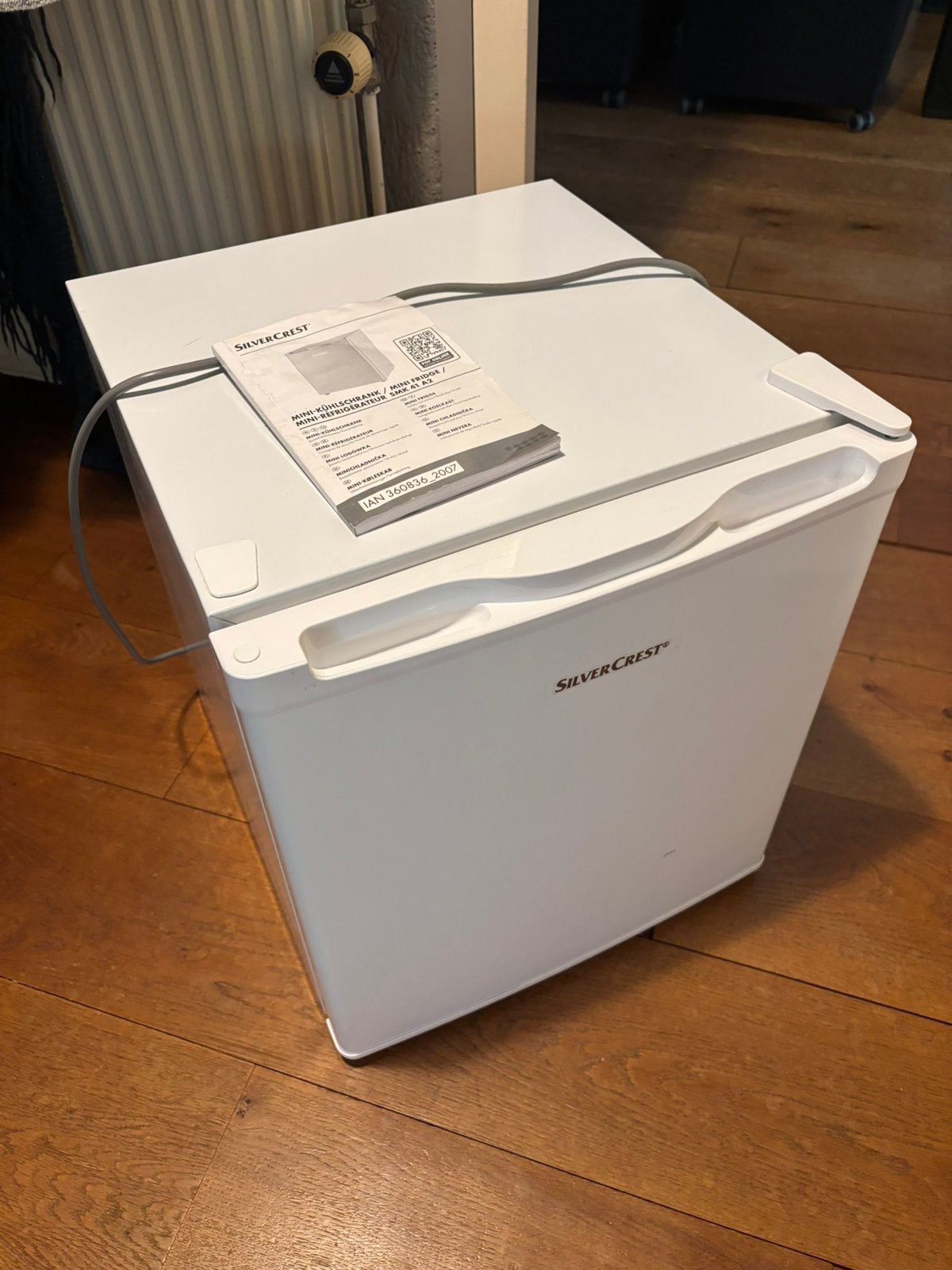 Mini koelkast, Ophalen, Minder dan 85 cm, Met vriesvak, Minder dan 75 liter