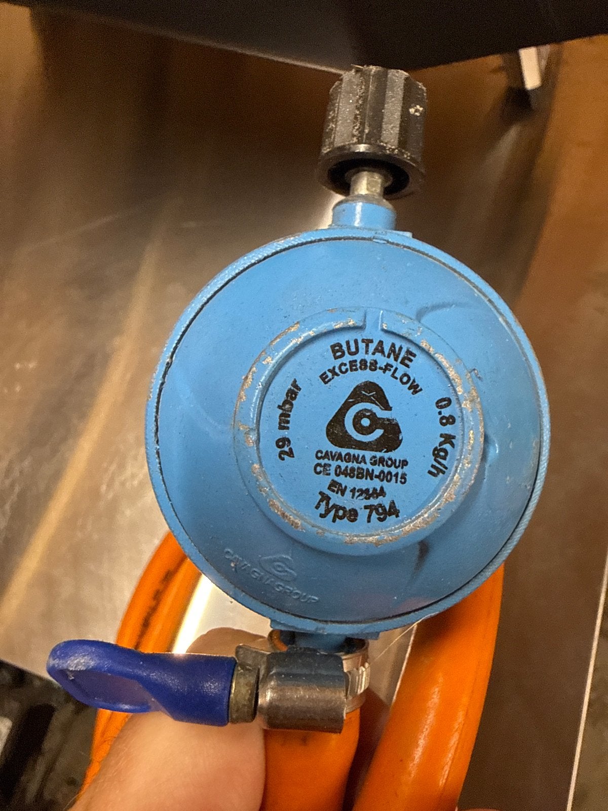 Butaan gasdrukregelaar met slang - Cavagna Group Type 794, Ophalen, Gebruikt