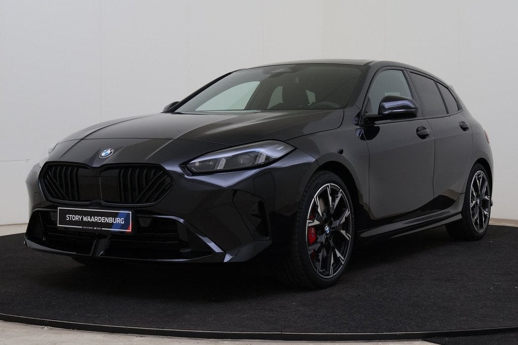 BMW 1 Serie 120 M Sport Automaat / Panoramadak / Trekhaak /