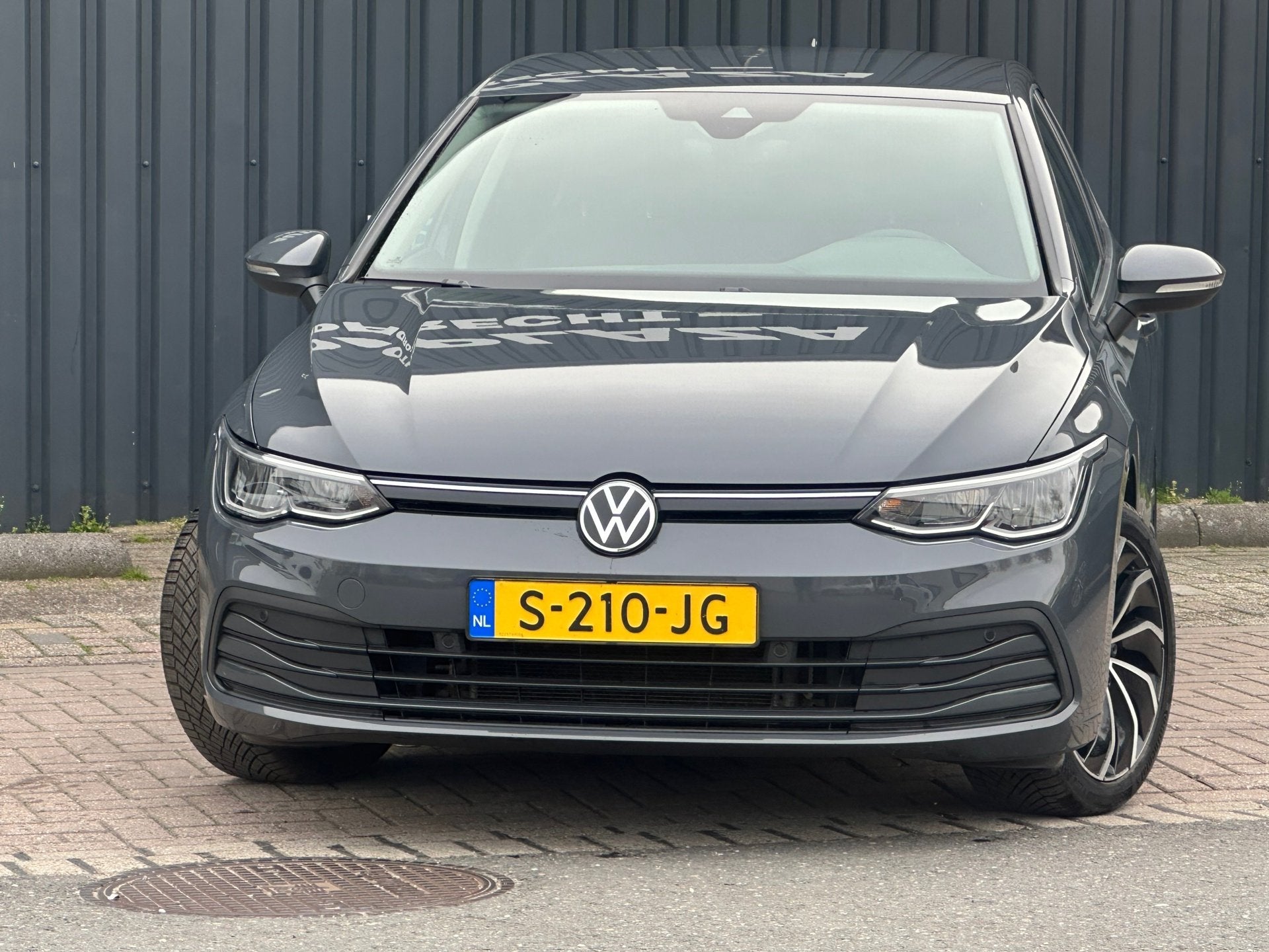Volkswagen Golf 1.0 TSI Life |DealerOnderh|ACC|Virtual|Carpl, Voorwielaandrijving, Stof, Gebruikt, Euro 6