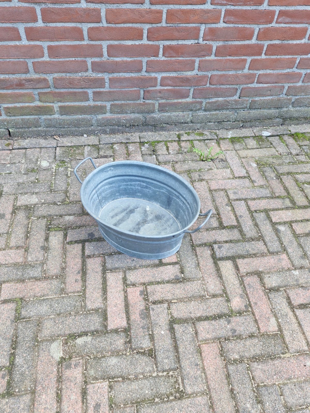 Zeer gaaf Klein zinken teil met handvatten, Ophalen of Verzenden