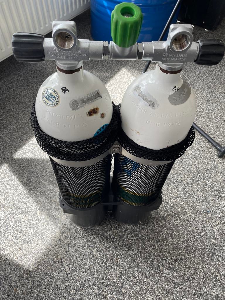 Faber Duikflessen Dubbelset 2x7 ltr met Kraan en Beugel, Watersport en Boten, Duiken, Ophalen, Gebruikt, Duikfles