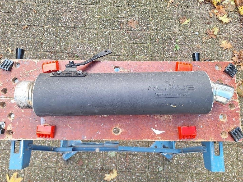 Remus uitlaatdemper, Ophalen, Gebruikt