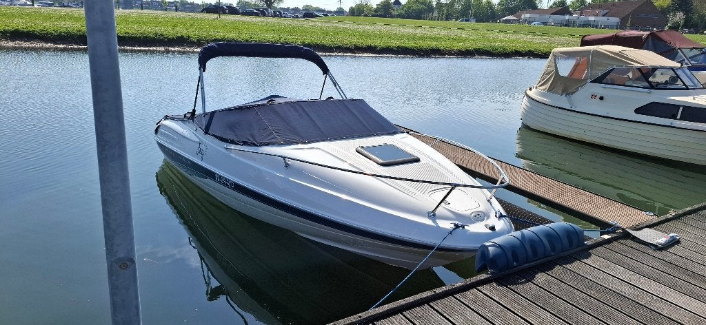 Bayliner speedboot 2052LS capri cuddy, Watersport en Boten, Ophalen, Gebruikt, 1.90 meter, Binnenboordmotor