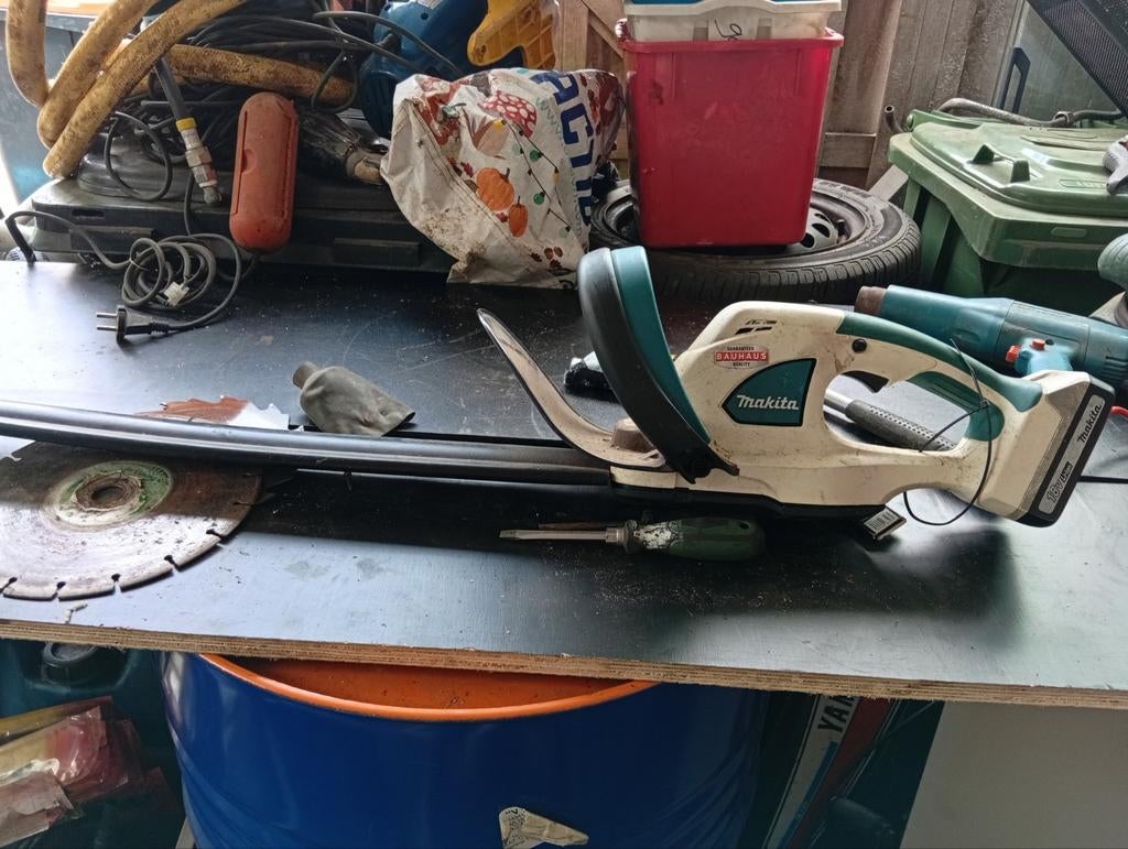 Makita Heggeschaar, Ophalen of Verzenden, Zo goed als nieuw, Accu, Makita