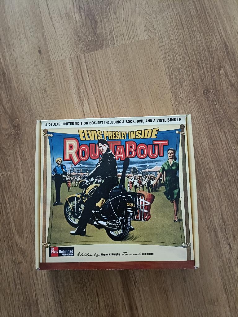 Elvis Presley inside Roustabout boxset, Verzamelen, Ophalen of Verzenden, Zo goed als nieuw, Foto of Kaart