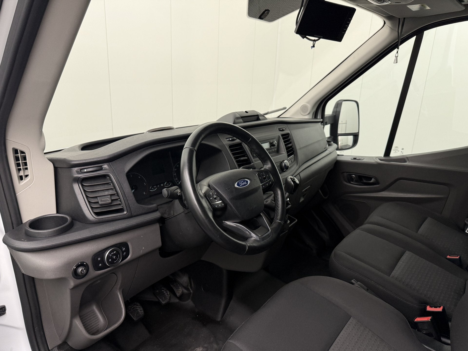 Ford Transit 2.0TDCI 130PK Bakwagen+Laadklep | Zijdeur | 121, Auto's, Voorwielaandrijving, Stof, 4 cilinders, 129 pk