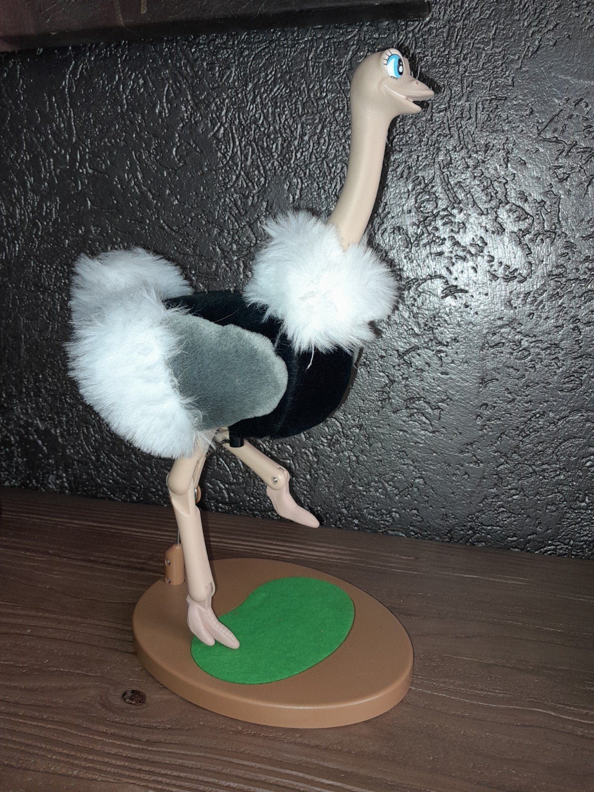 DANCING OSTRICH van Chain Fong, Ophalen of Verzenden, Zo goed als nieuw