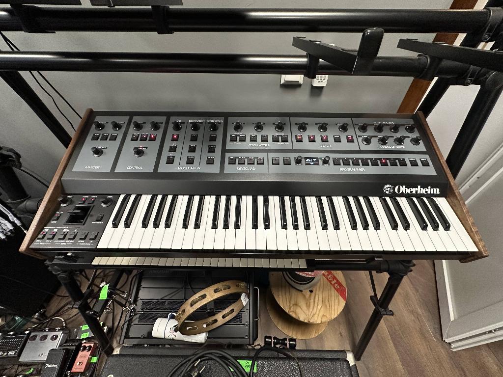 Oberheim OB-X8, 61 toetsen, Zo goed als nieuw, Met midi-aansluiting, Ophalen