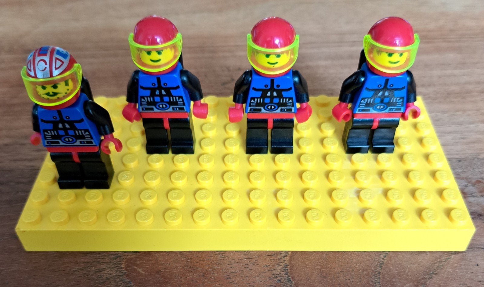 4x Vintage LEGO Space Spyrius Chief Minifiguren (sp040), Ophalen of Verzenden, Gebruikt
