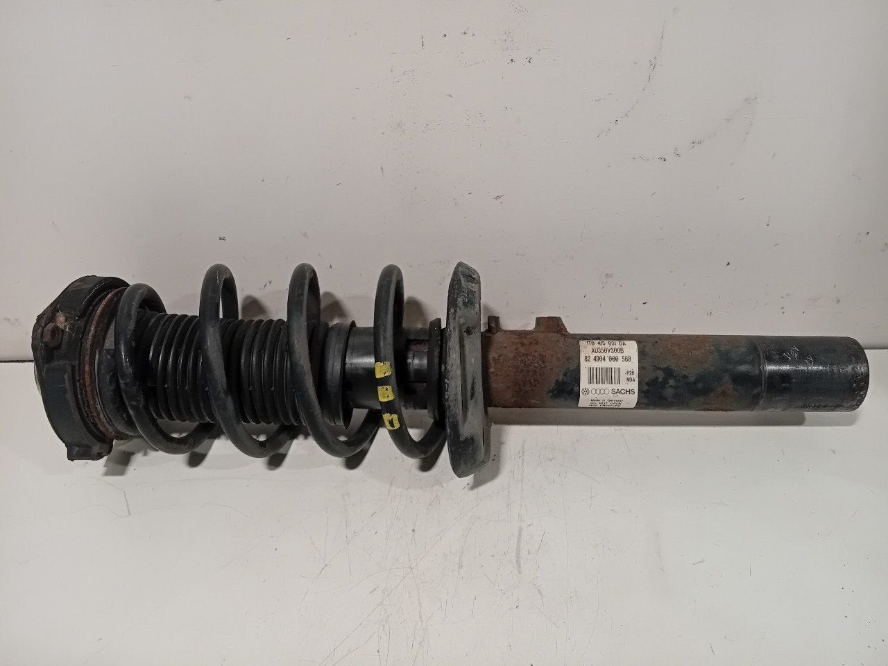 Veerpoot links voor Audi A3, Onderdelen@venauto.nl, Van der Ven Autorecycling B.V., Gebruikt, Ettenseweg 76, 4706 PB Roosendaal, The Netherlands